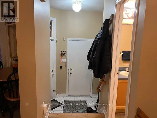 19 ASTORIA CRESCENT W
