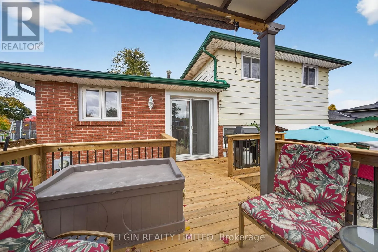 14 STIRLING CRESCENT