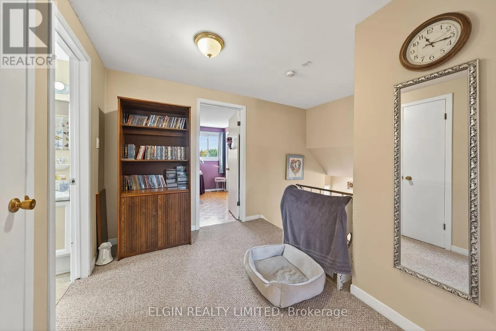 14 STIRLING CRESCENT