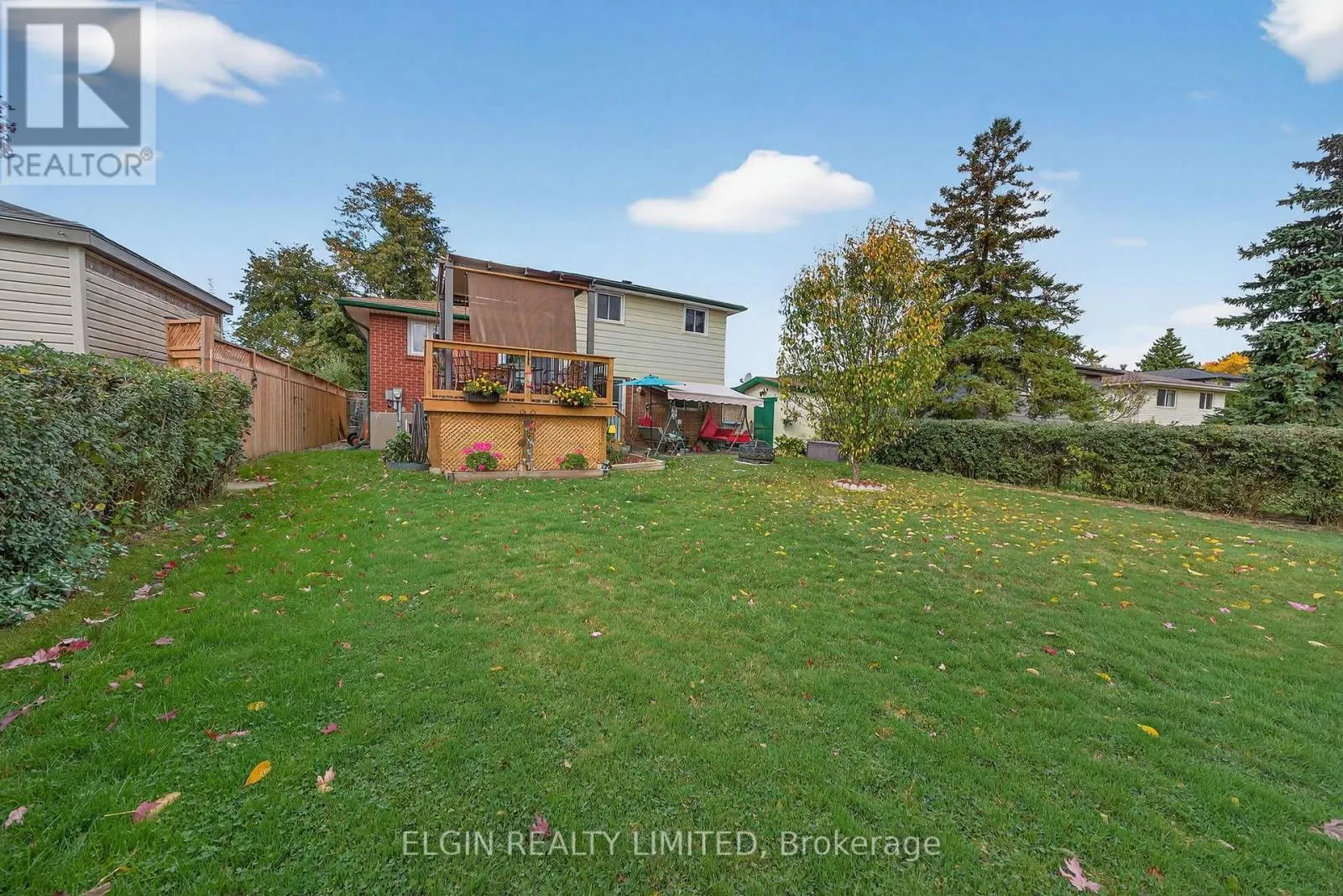 14 STIRLING CRESCENT