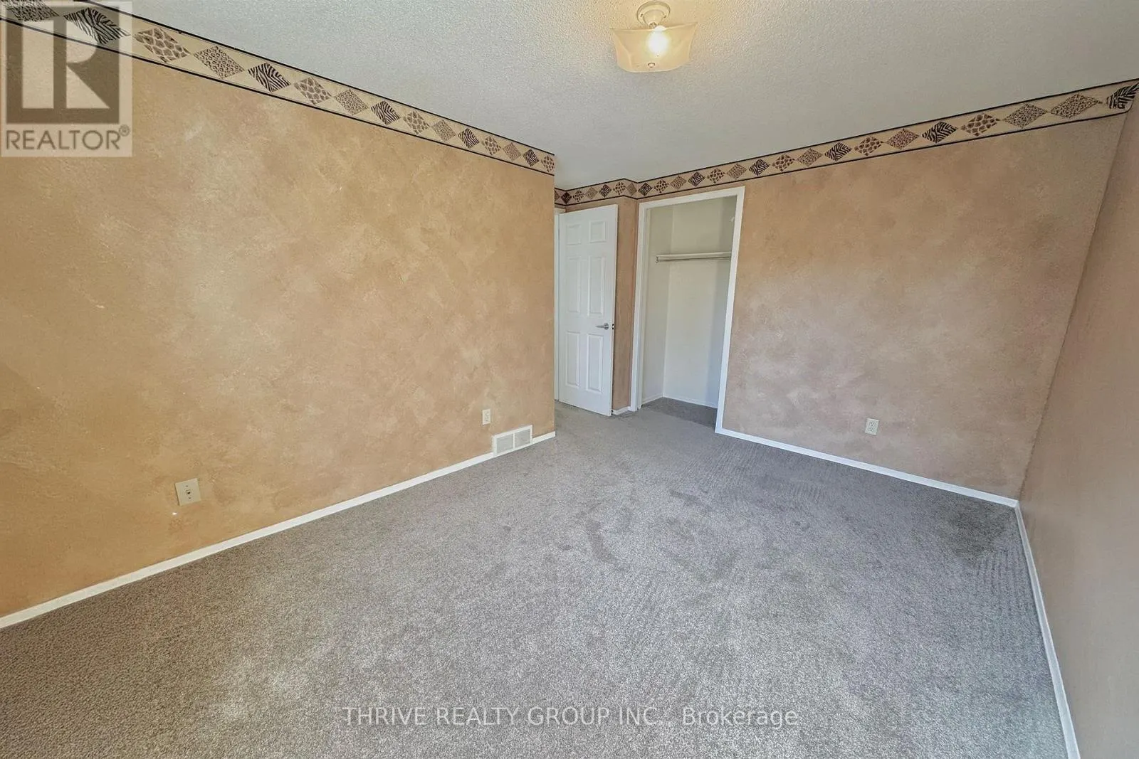 31 DANIELLE CRESCENT