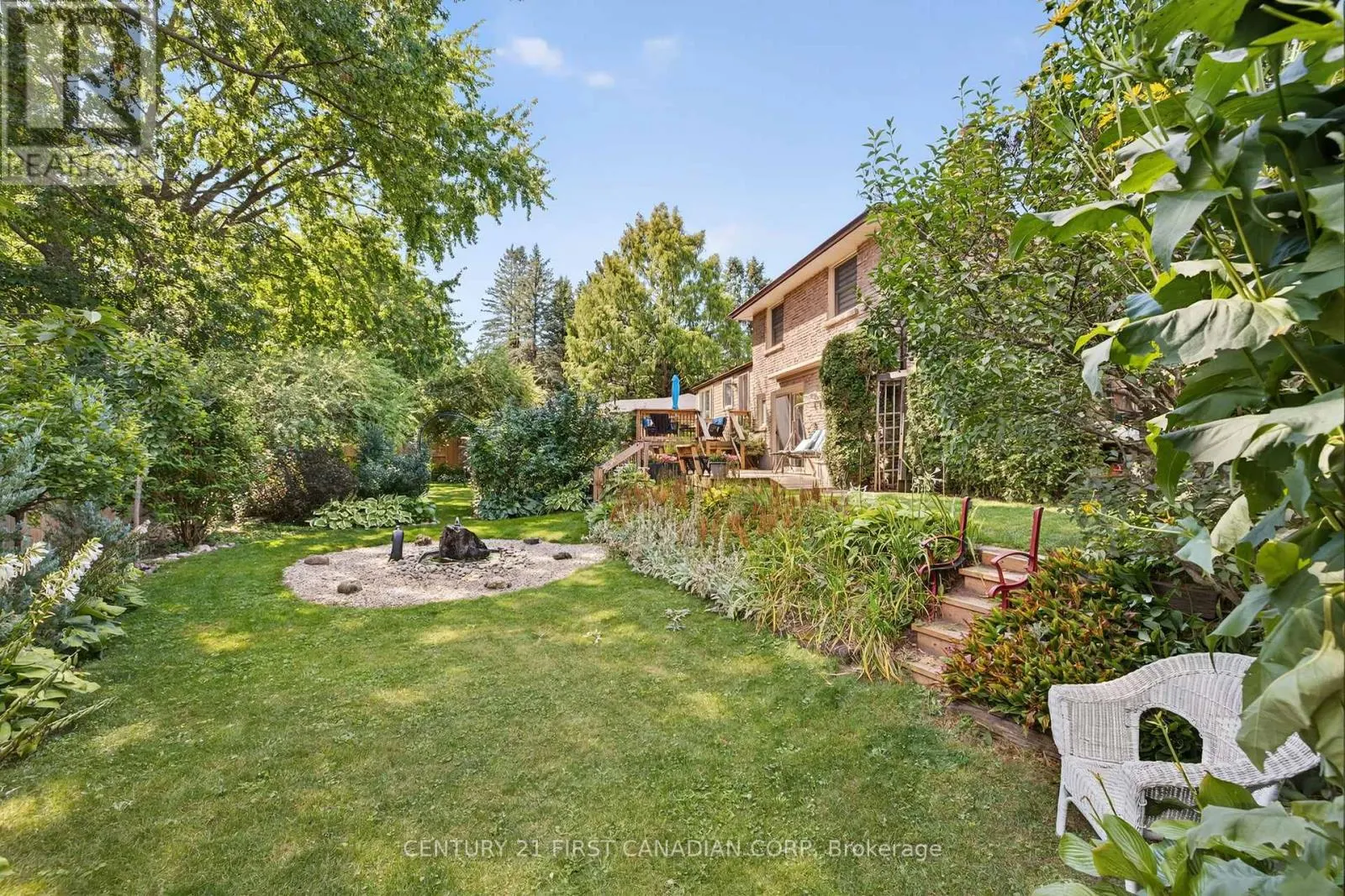 1432 NORMAN PLACE
