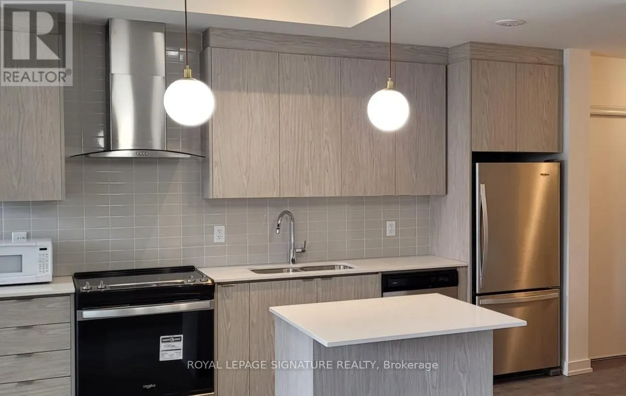 434 - 55 DUKE STREET W