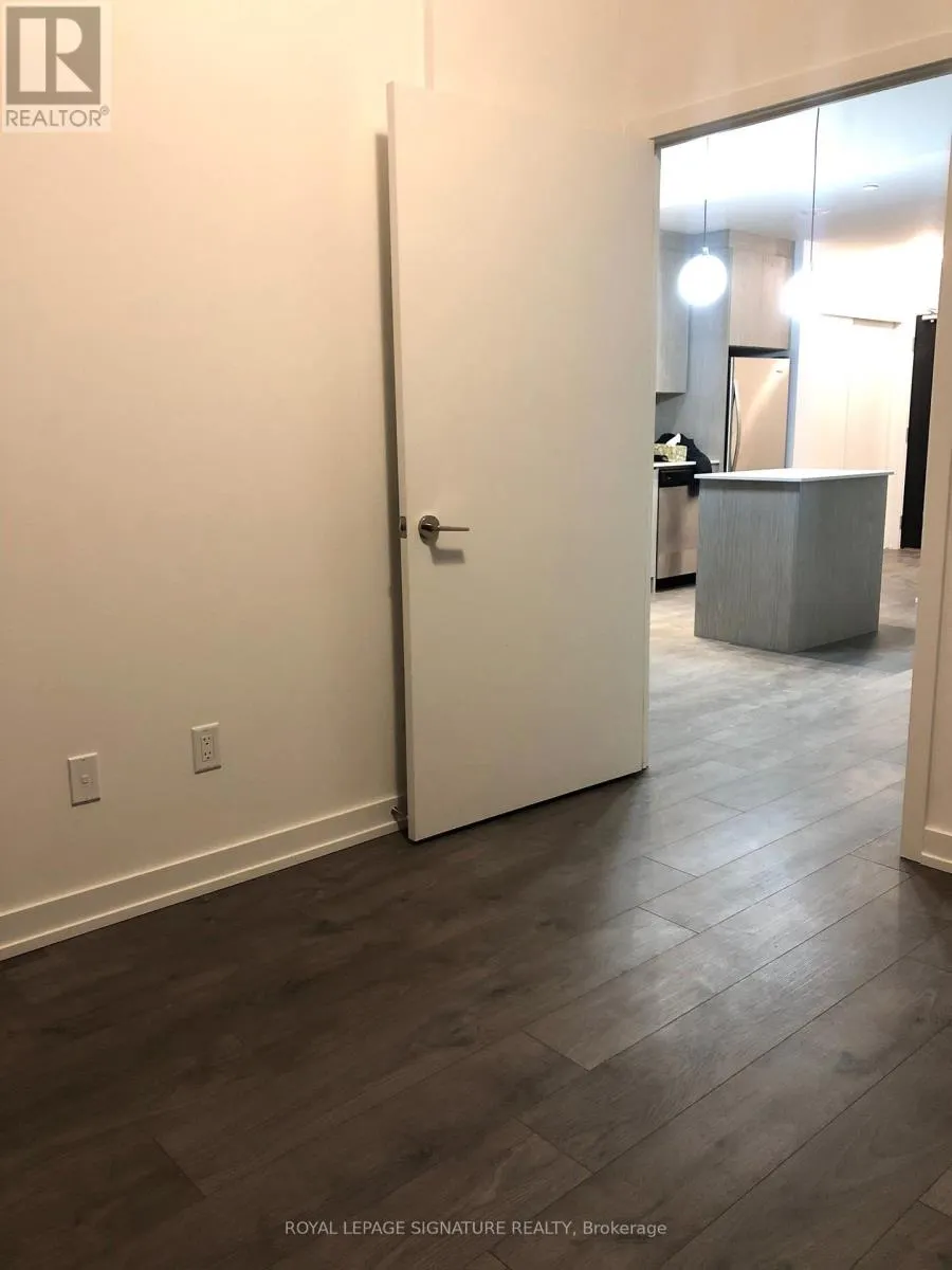 434 - 55 DUKE STREET W