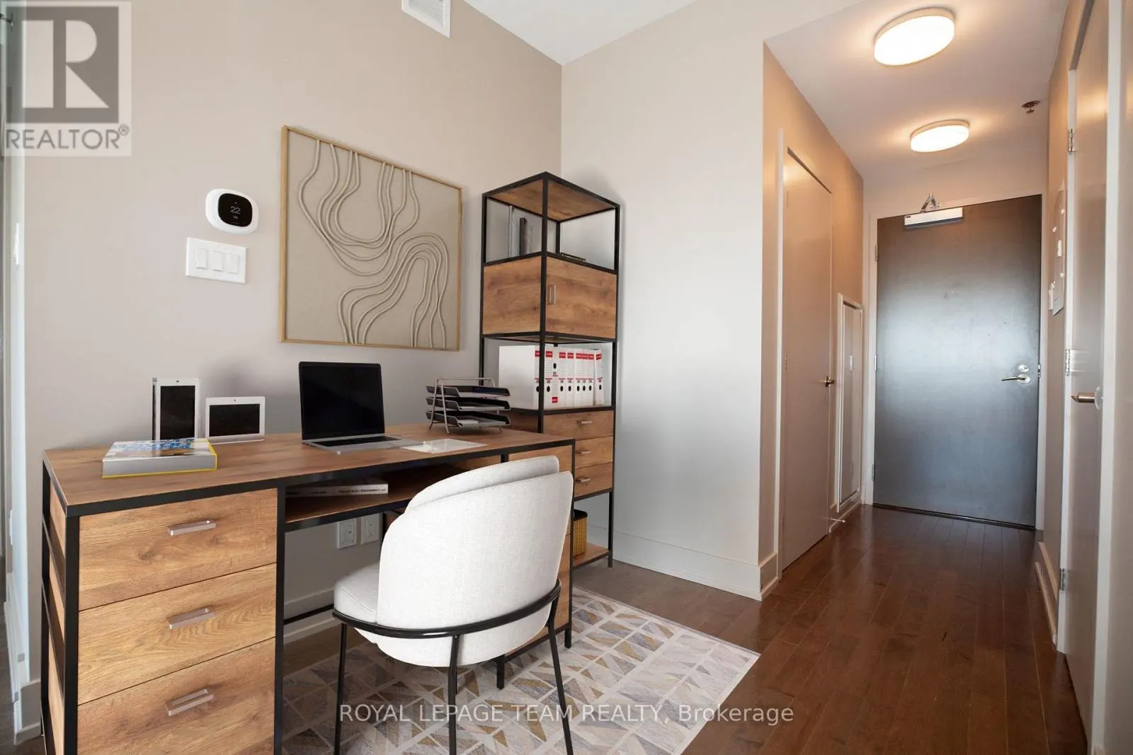 502 - 108 RICHMOND ROAD