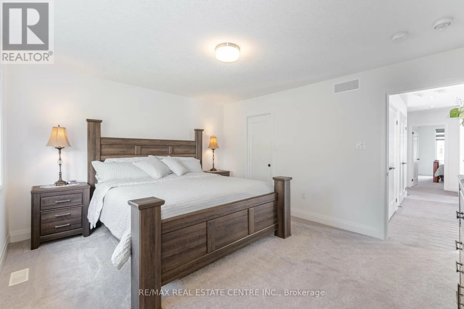 43 FERRIS CIRCLE