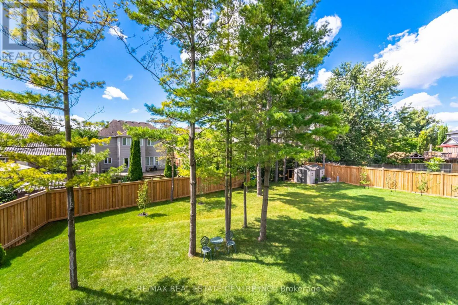 43 FERRIS CIRCLE