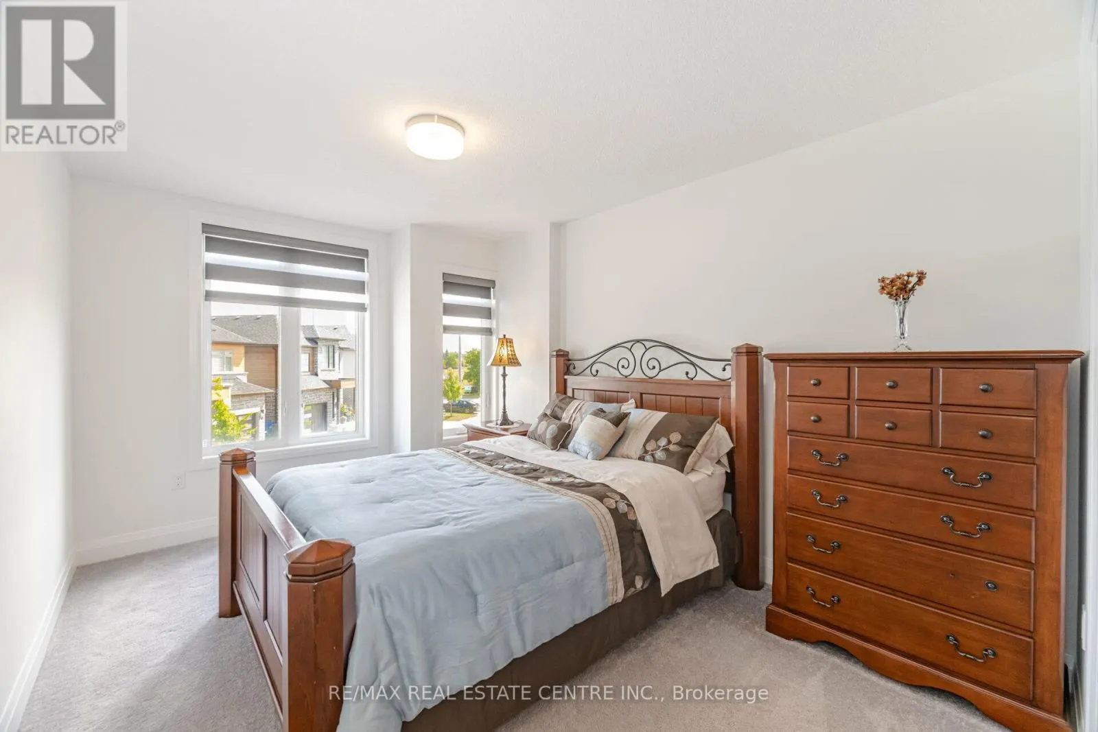 43 FERRIS CIRCLE