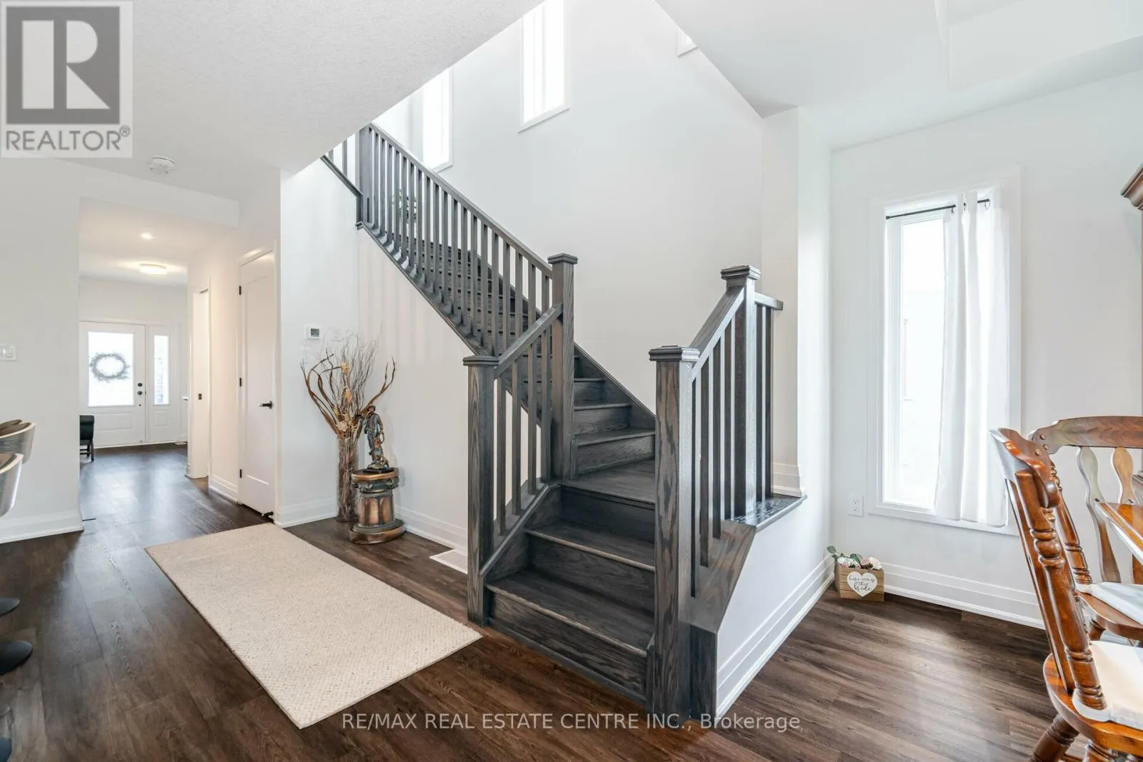 43 FERRIS CIRCLE