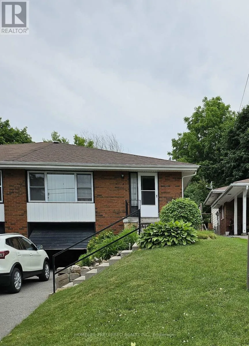 17B BEECHWOOD DRIVE