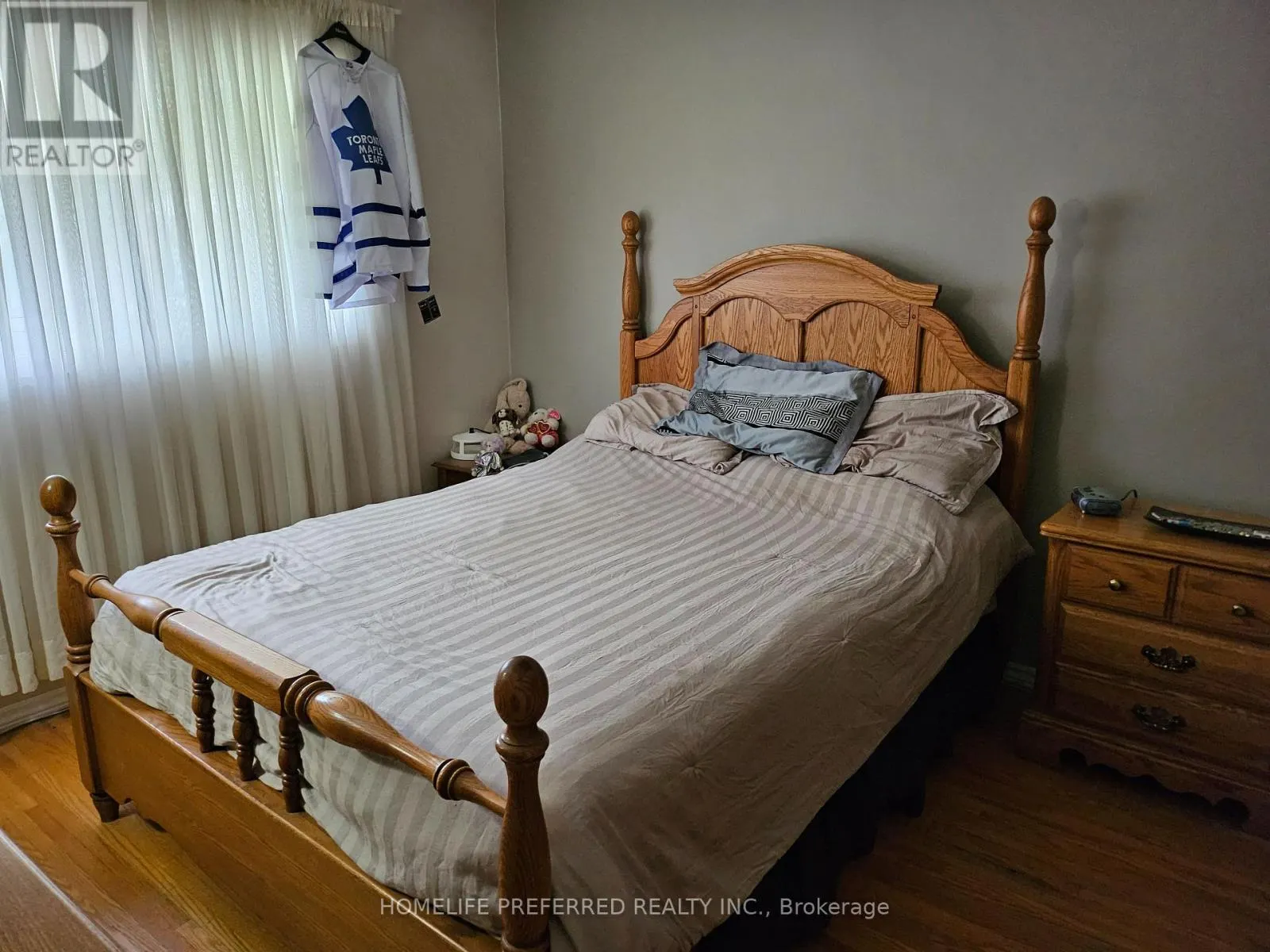 17B BEECHWOOD DRIVE