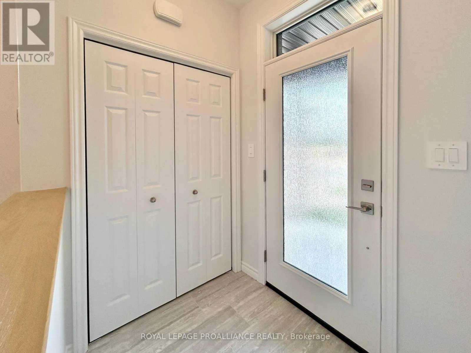 12 RIVERSTONE WAY