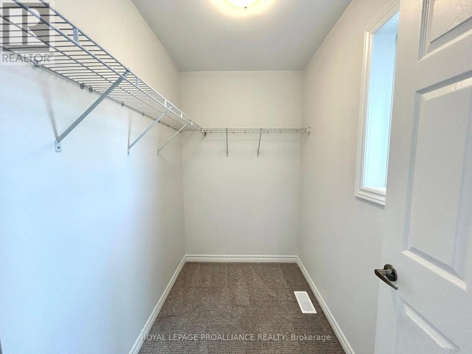 12 RIVERSTONE WAY