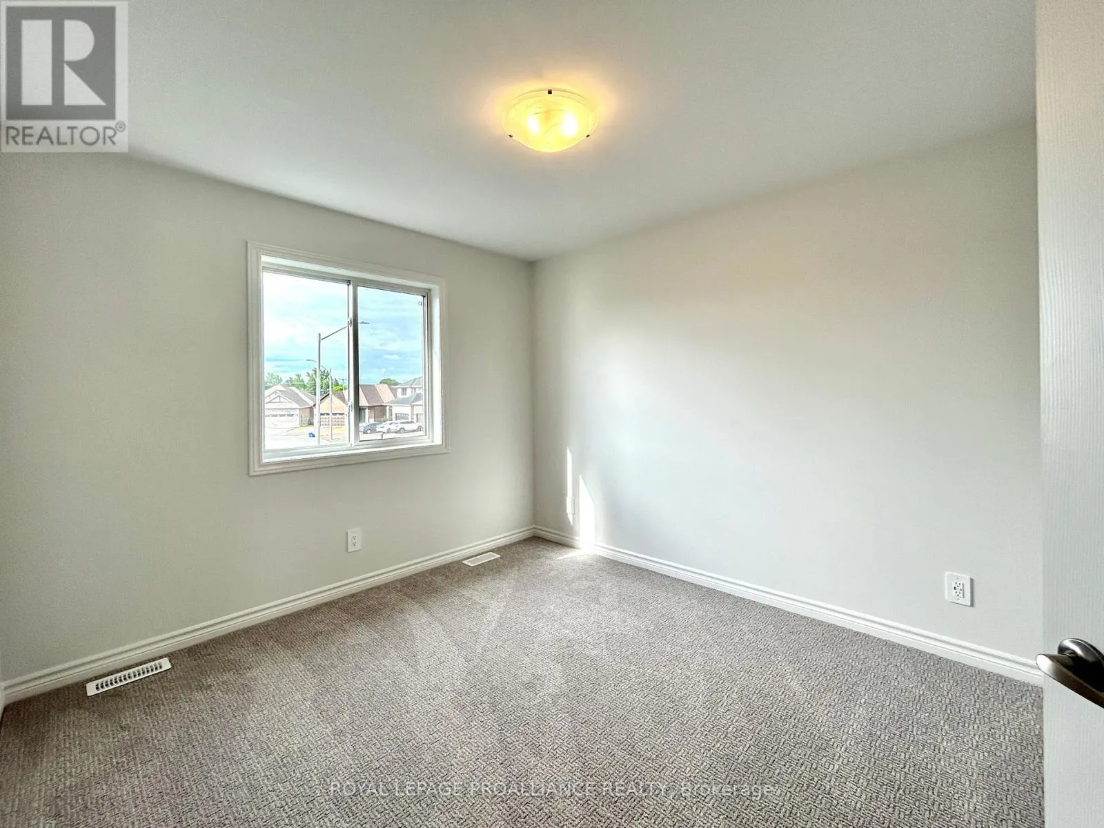 12 RIVERSTONE WAY