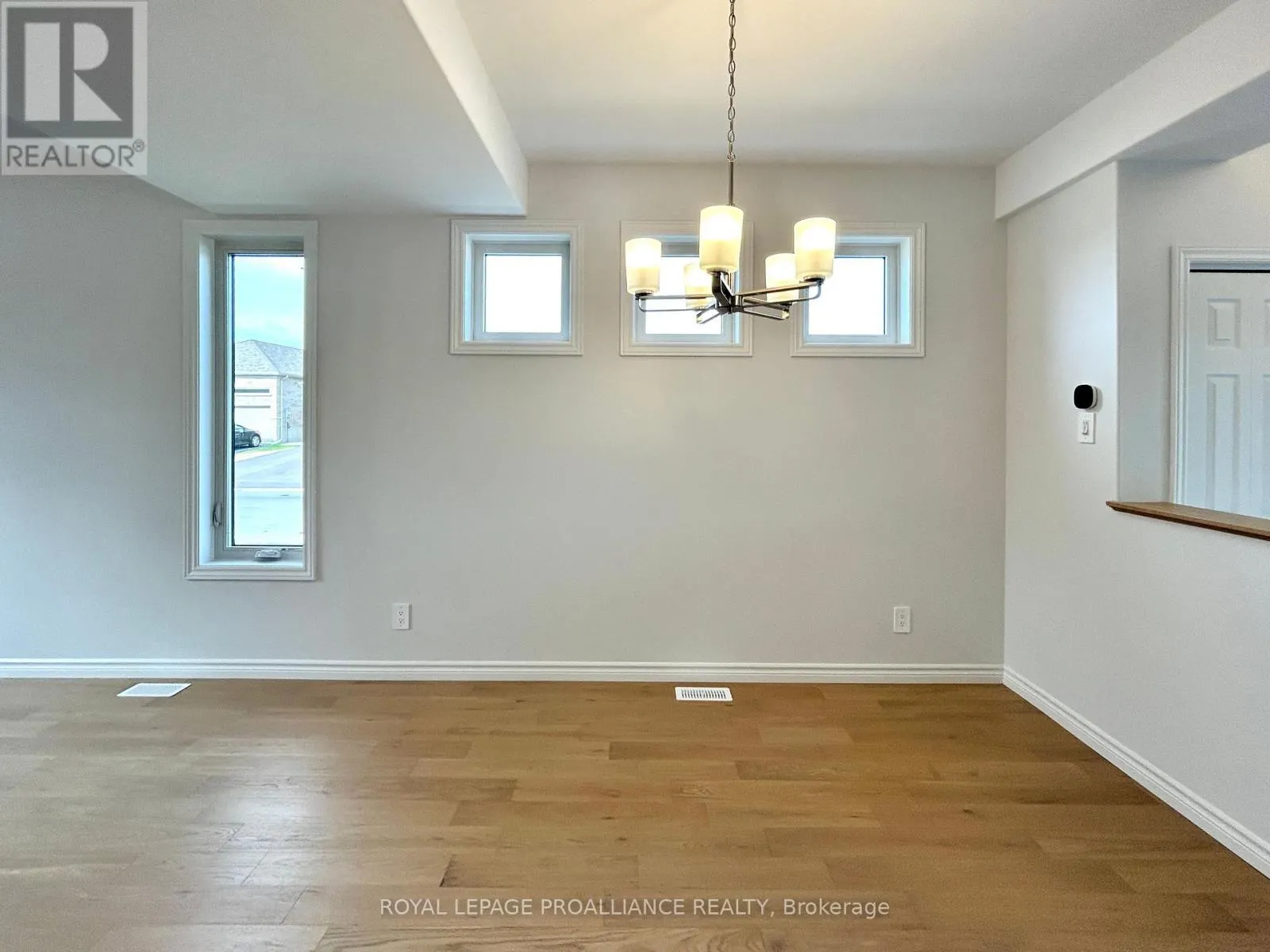 12 RIVERSTONE WAY