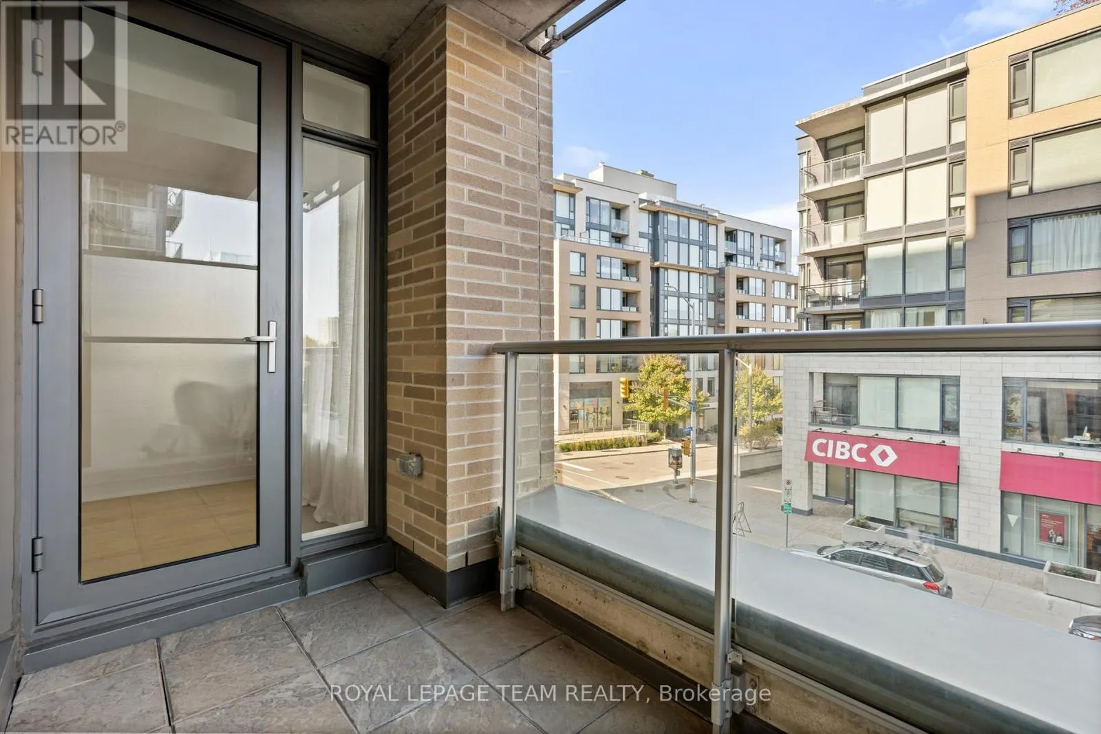 207 - 108 RICHMOND ROAD