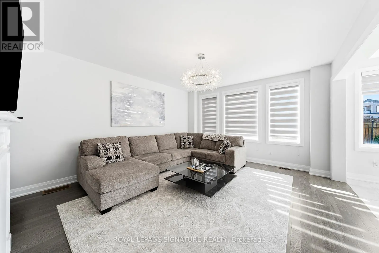 984 CENTENNIAL COURT