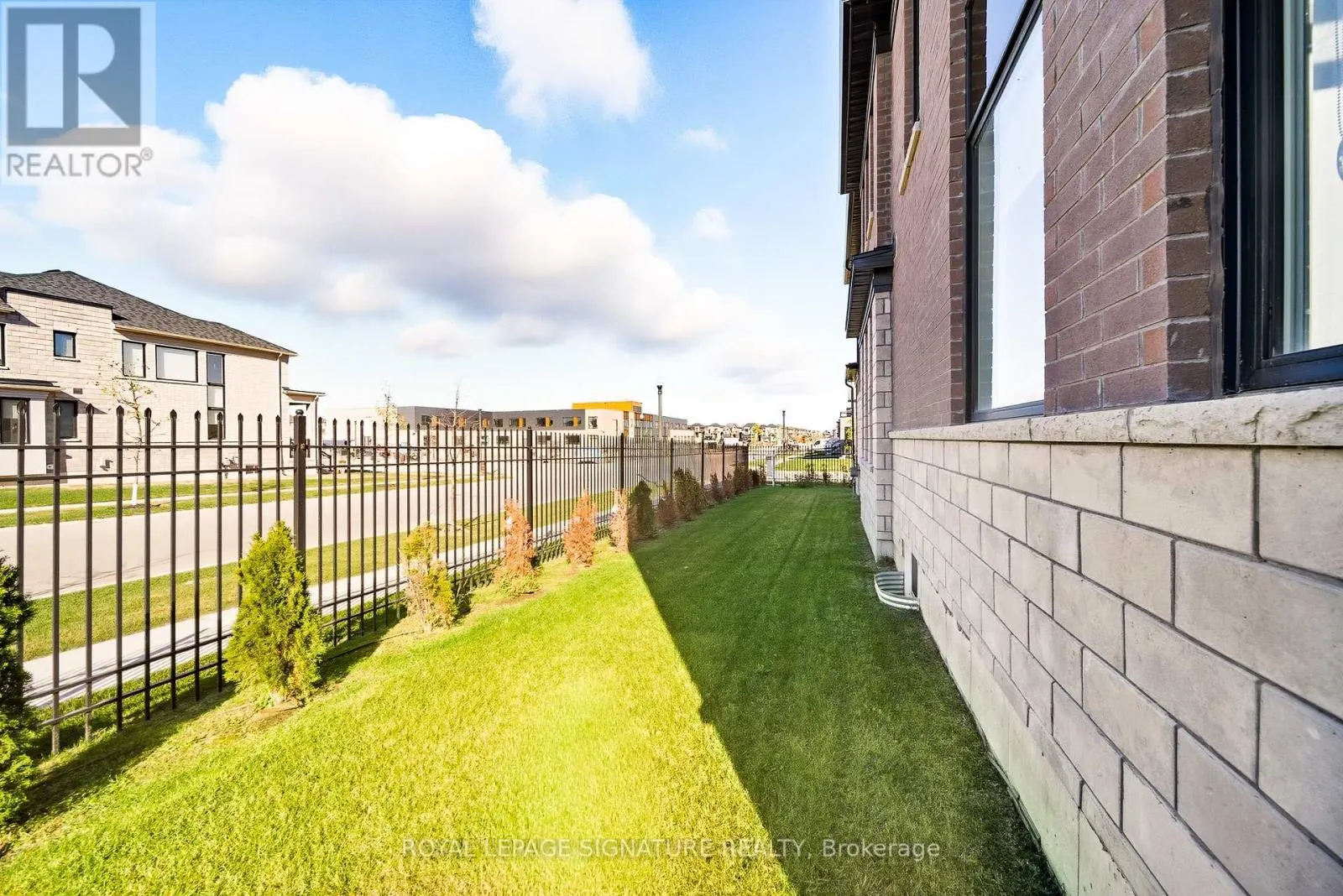 984 CENTENNIAL COURT