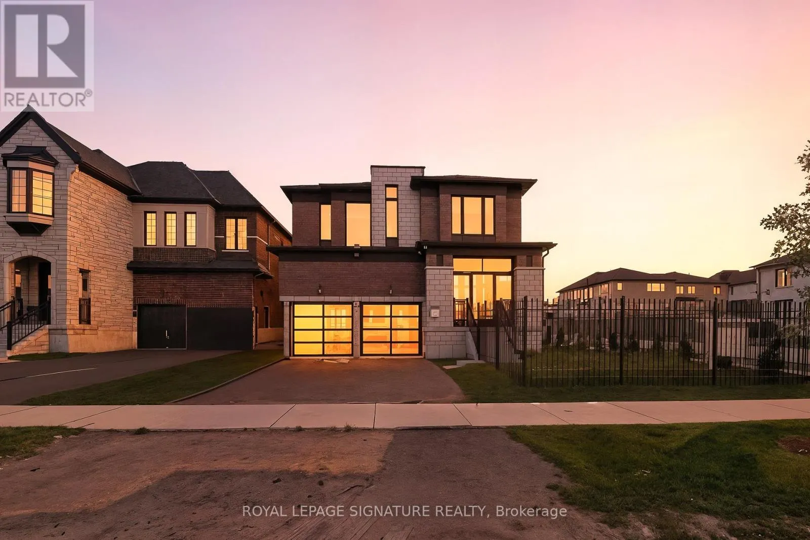 984 CENTENNIAL COURT