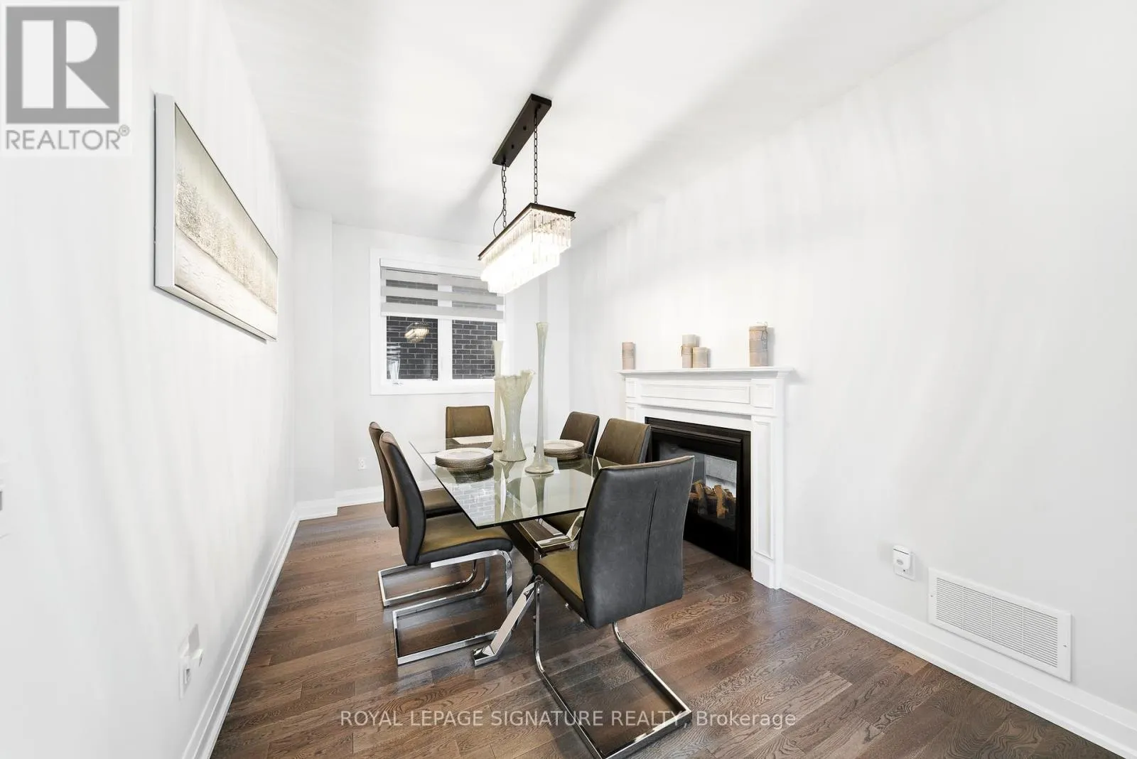 984 CENTENNIAL COURT