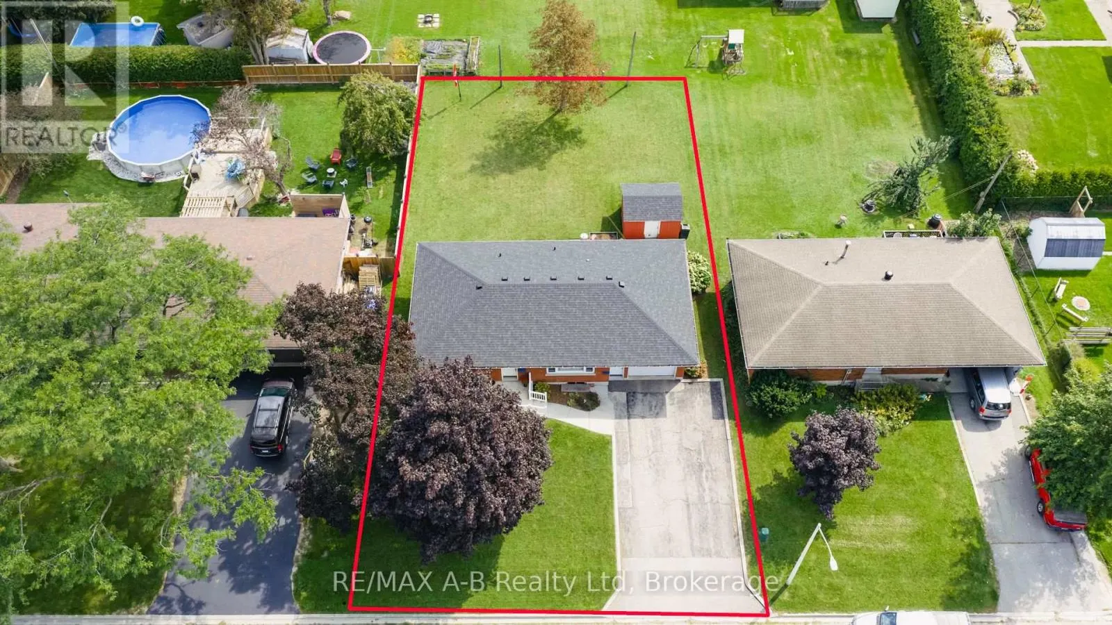 221 COULTON DRIVE