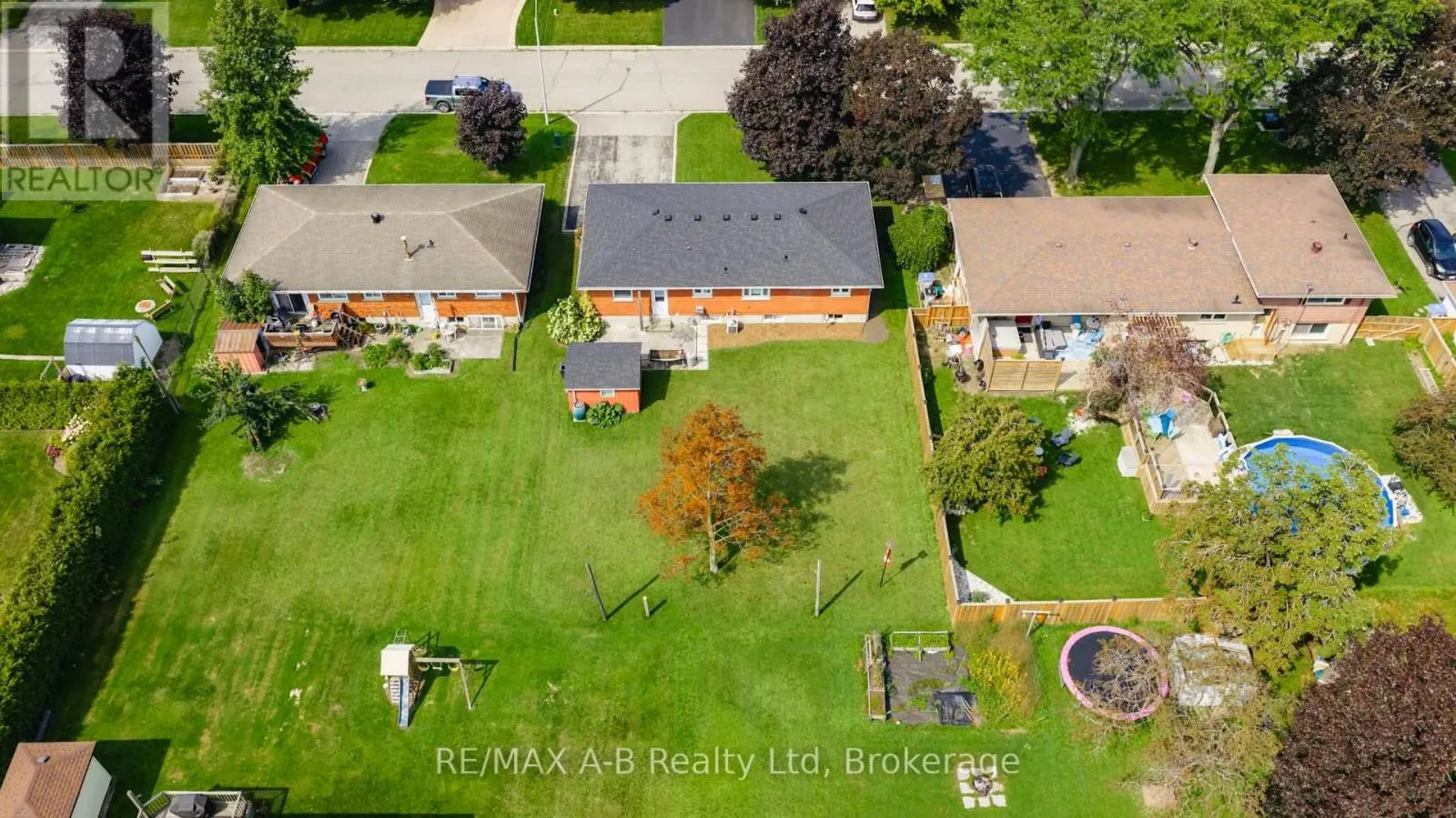 221 COULTON DRIVE