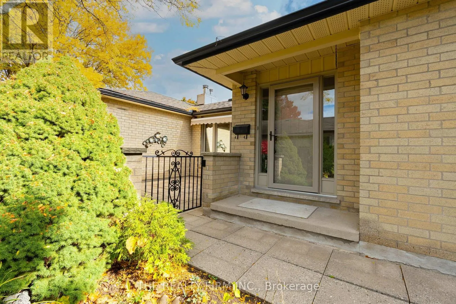 27 - 93 PINE VALLEY GATE, #27