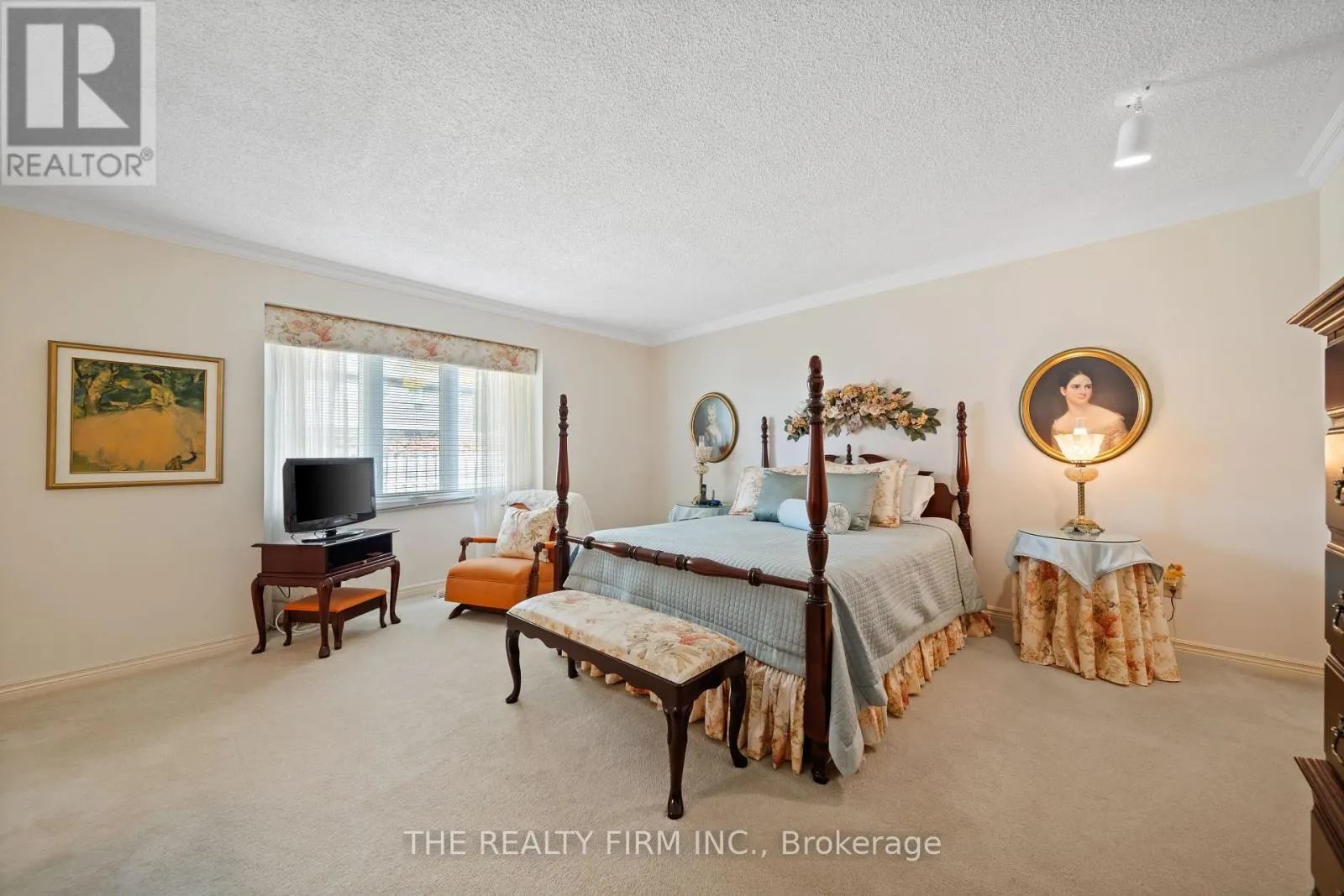 27 - 93 PINE VALLEY GATE, #27