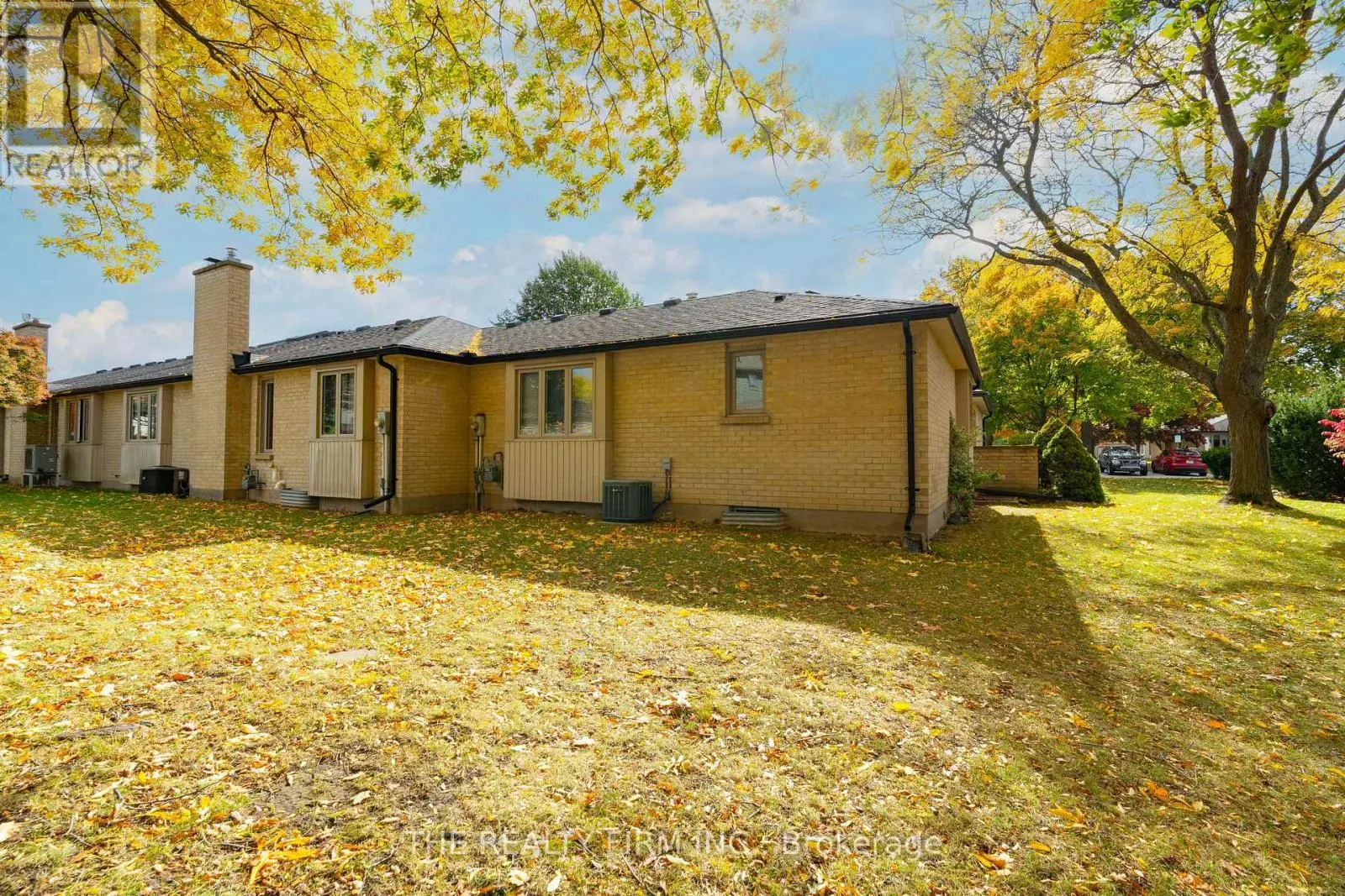 27 - 93 PINE VALLEY GATE, #27