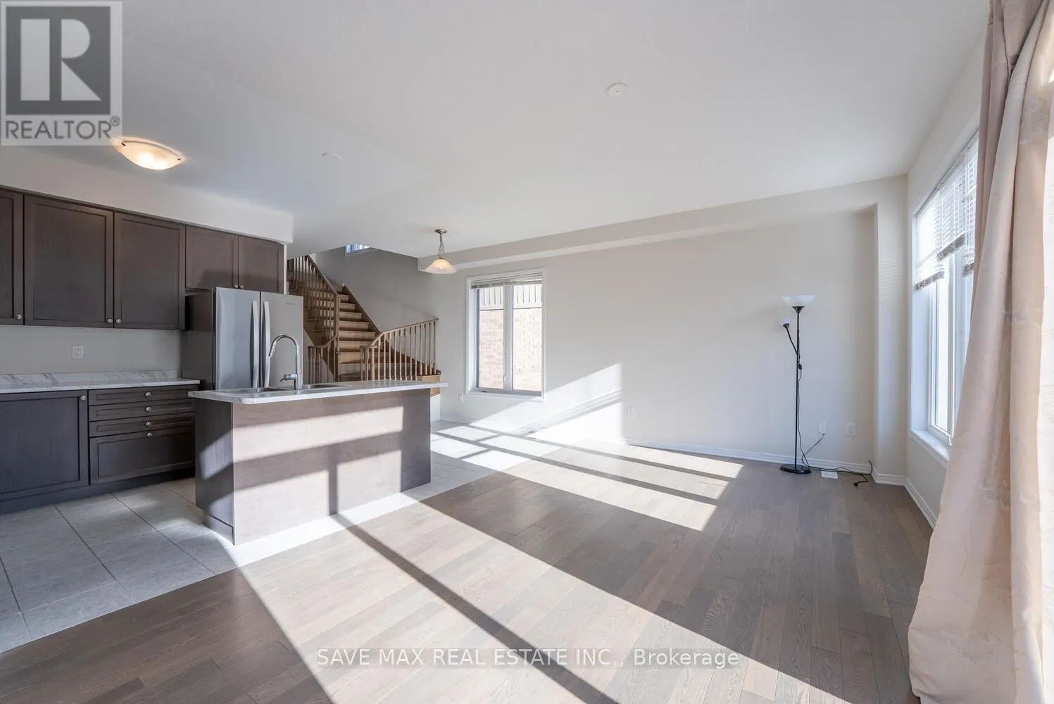 MAIN AND SECOND - 27 BLACKSMITH DRIVE