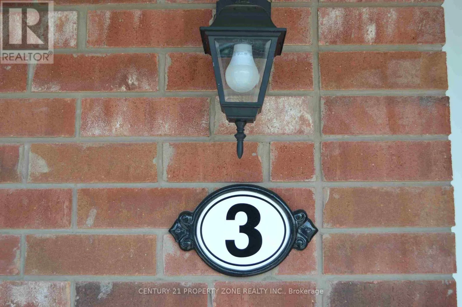 3 BUTCHER CRESCENT