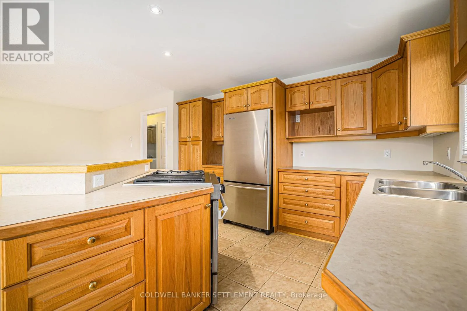 4 TREELAWN BOULEVARD
