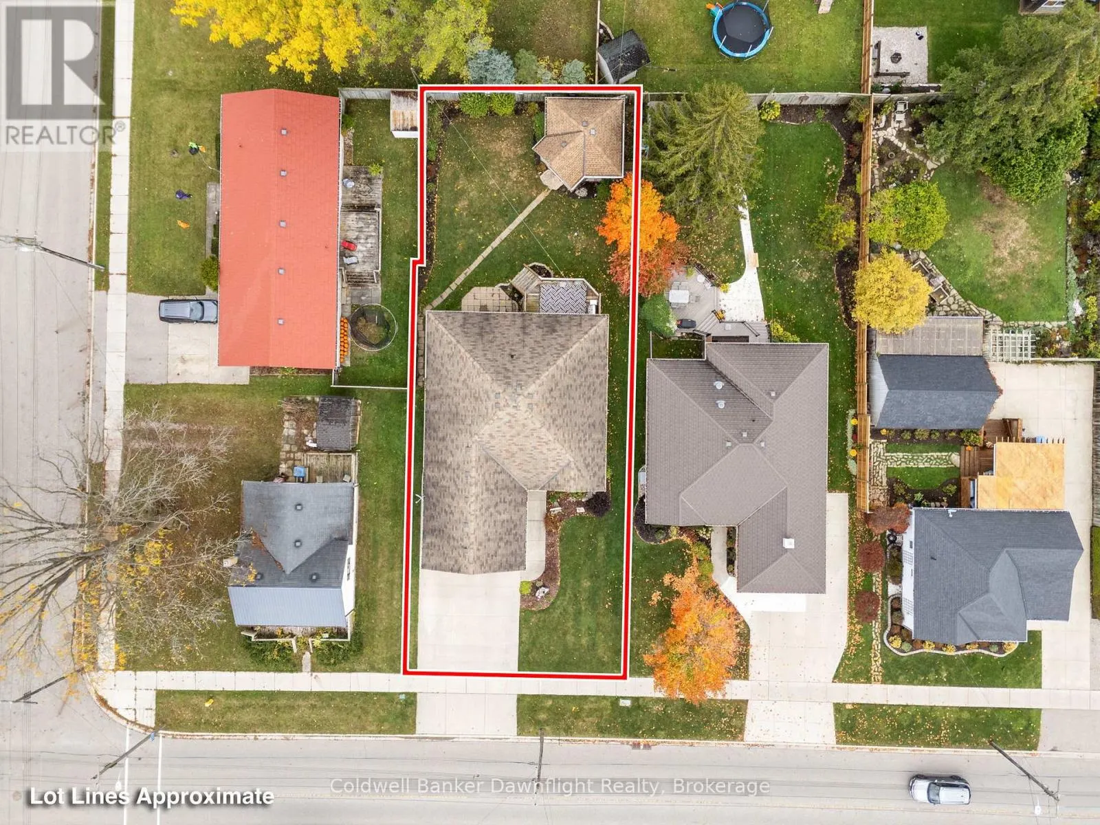 86 HURON STREET W