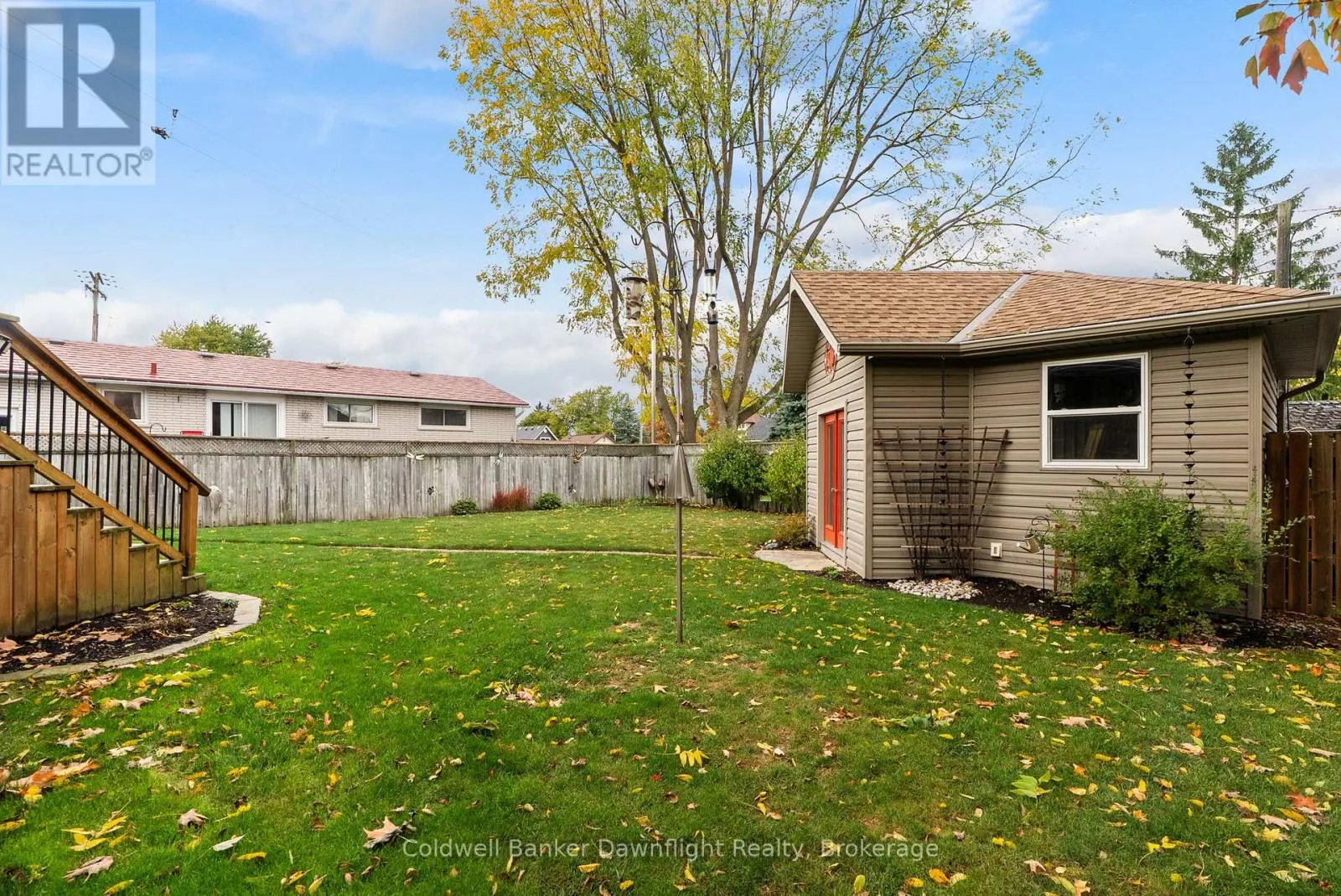 86 HURON STREET W