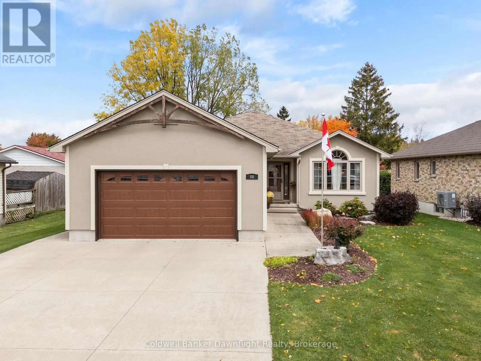 86 HURON STREET W