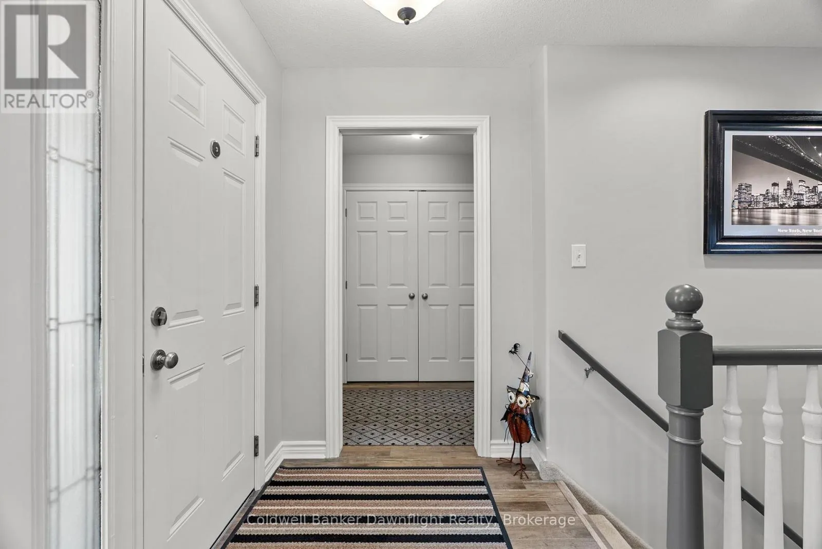 86 HURON STREET W