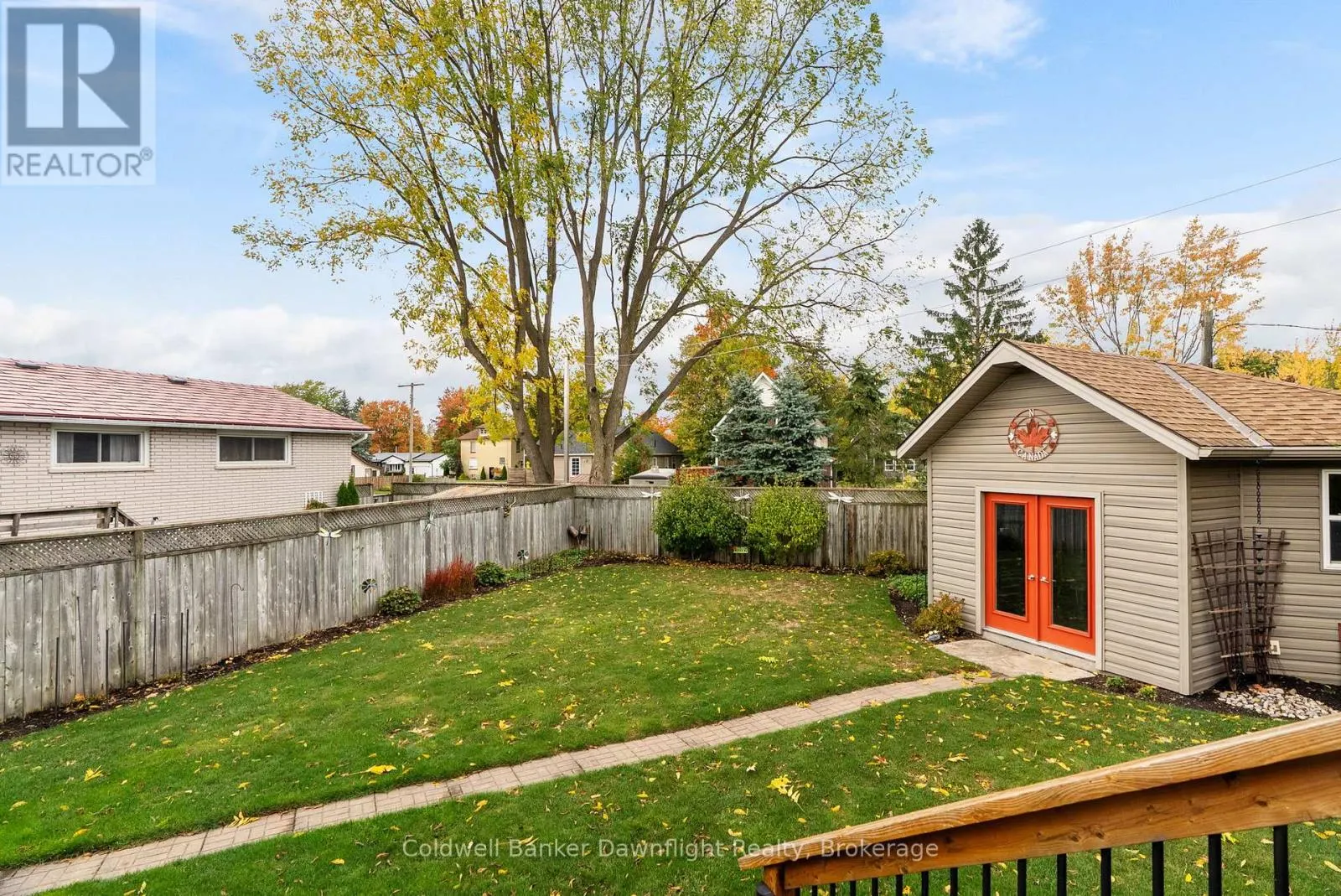 86 HURON STREET W