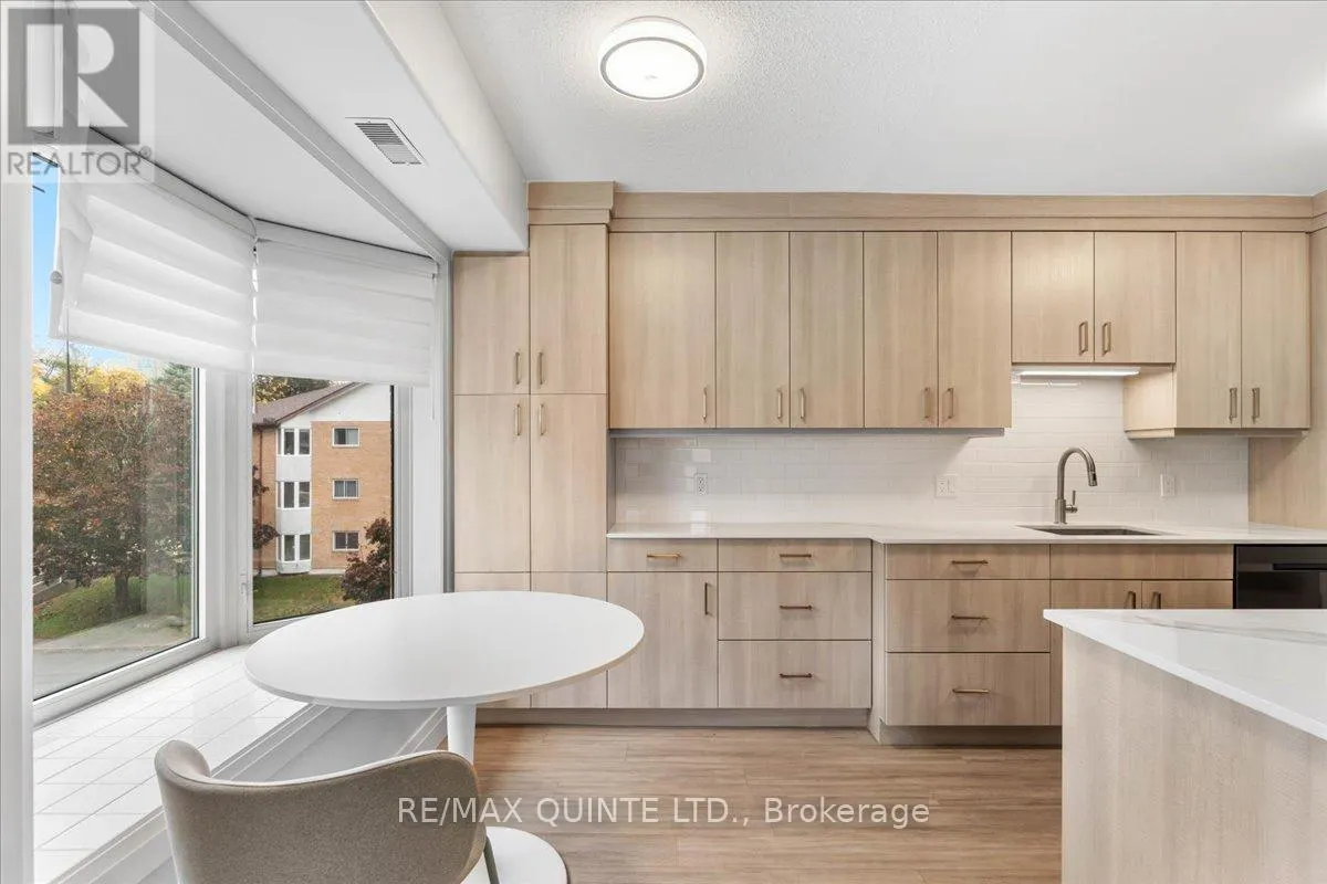 321 - 8 TALBOT STREET, #321