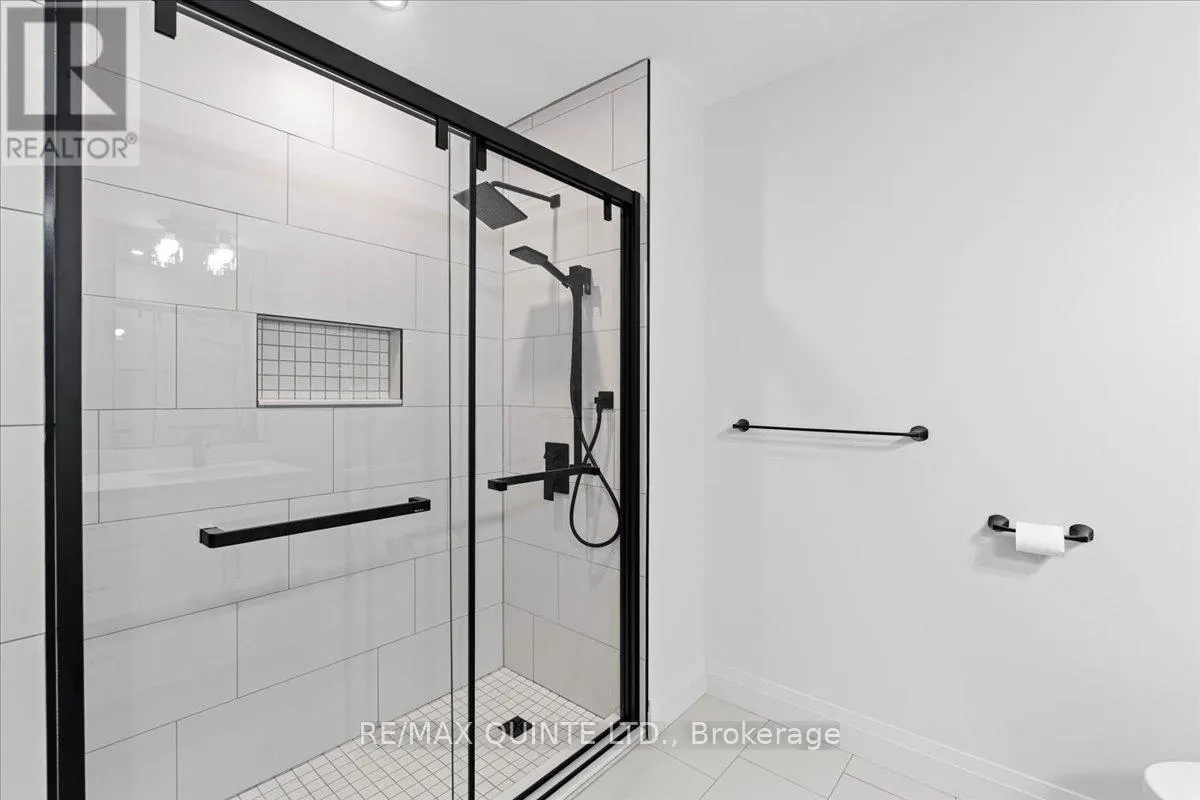 321 - 8 TALBOT STREET, #321