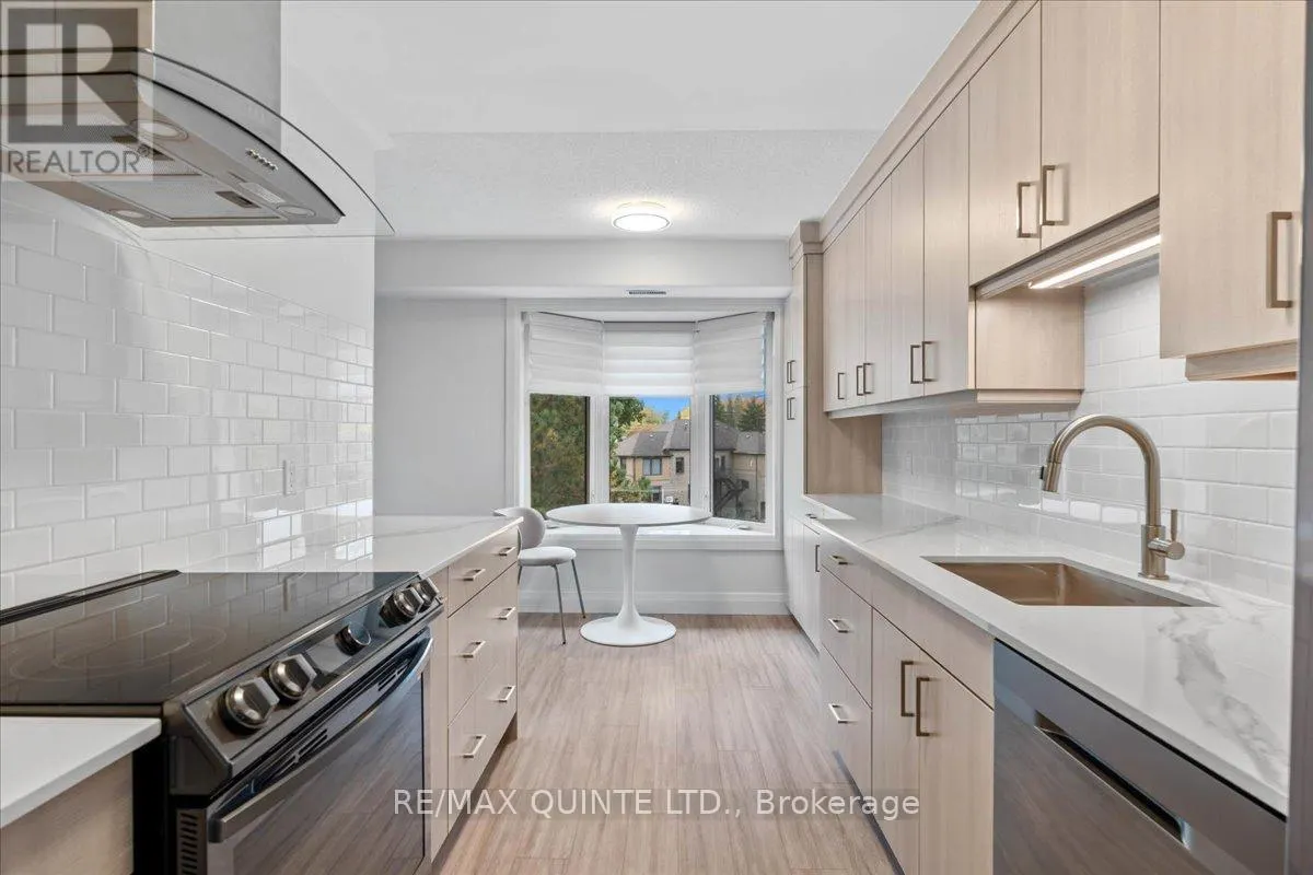 321 - 8 TALBOT STREET, #321