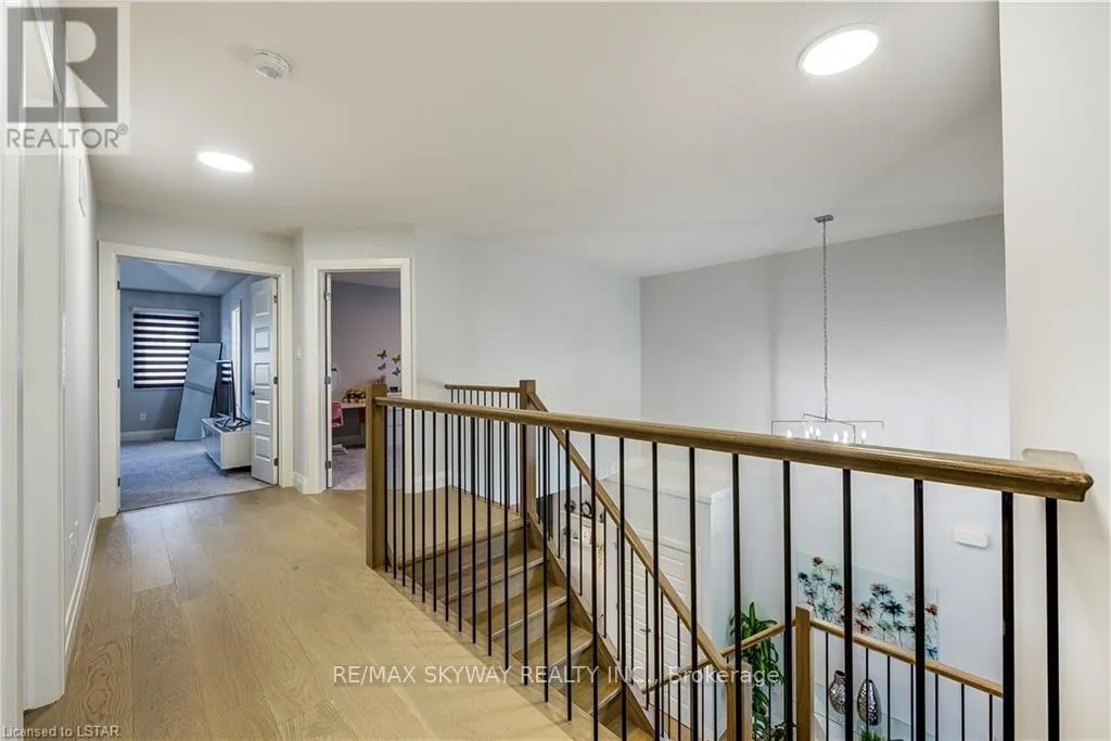 1774 BRUNSON WAY
