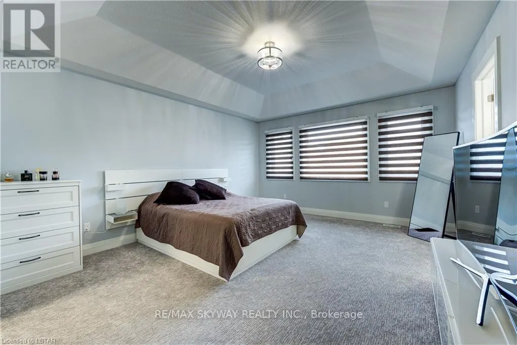 1774 BRUNSON WAY