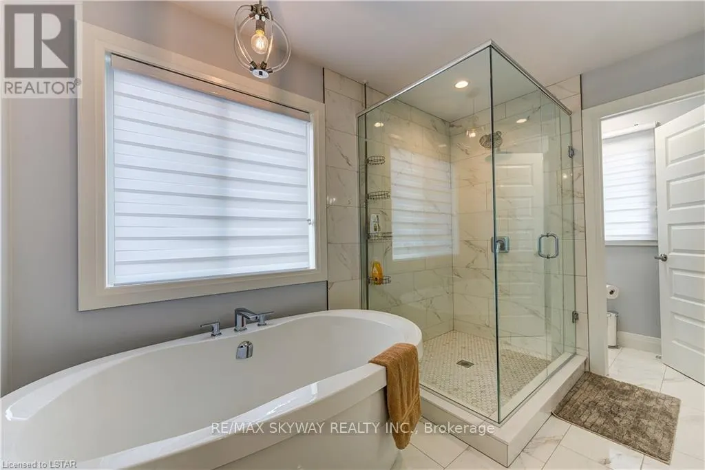 1774 BRUNSON WAY