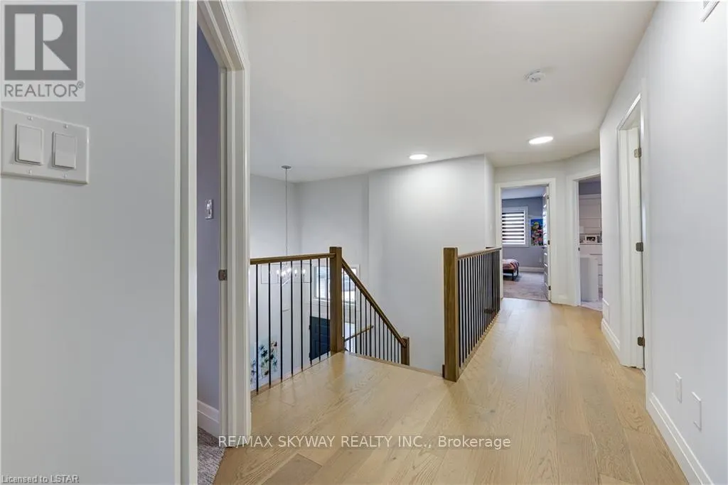 1774 BRUNSON WAY