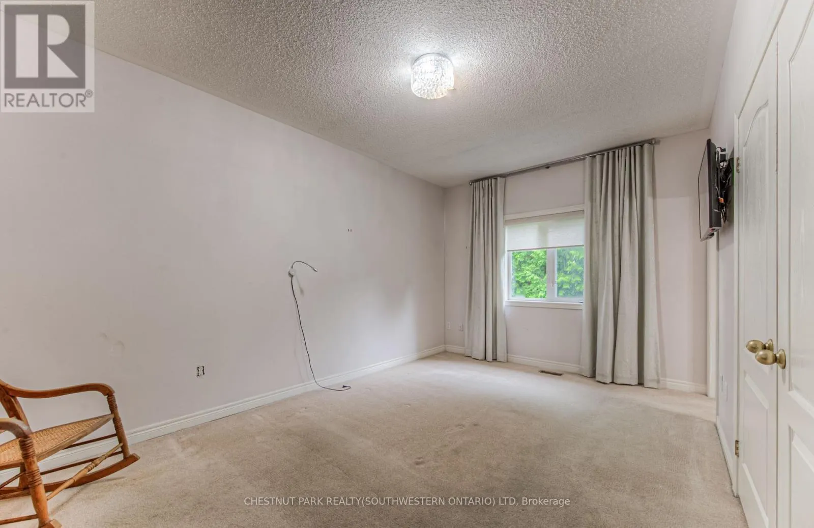 19 - 100 IDLE CREEK DRIVE