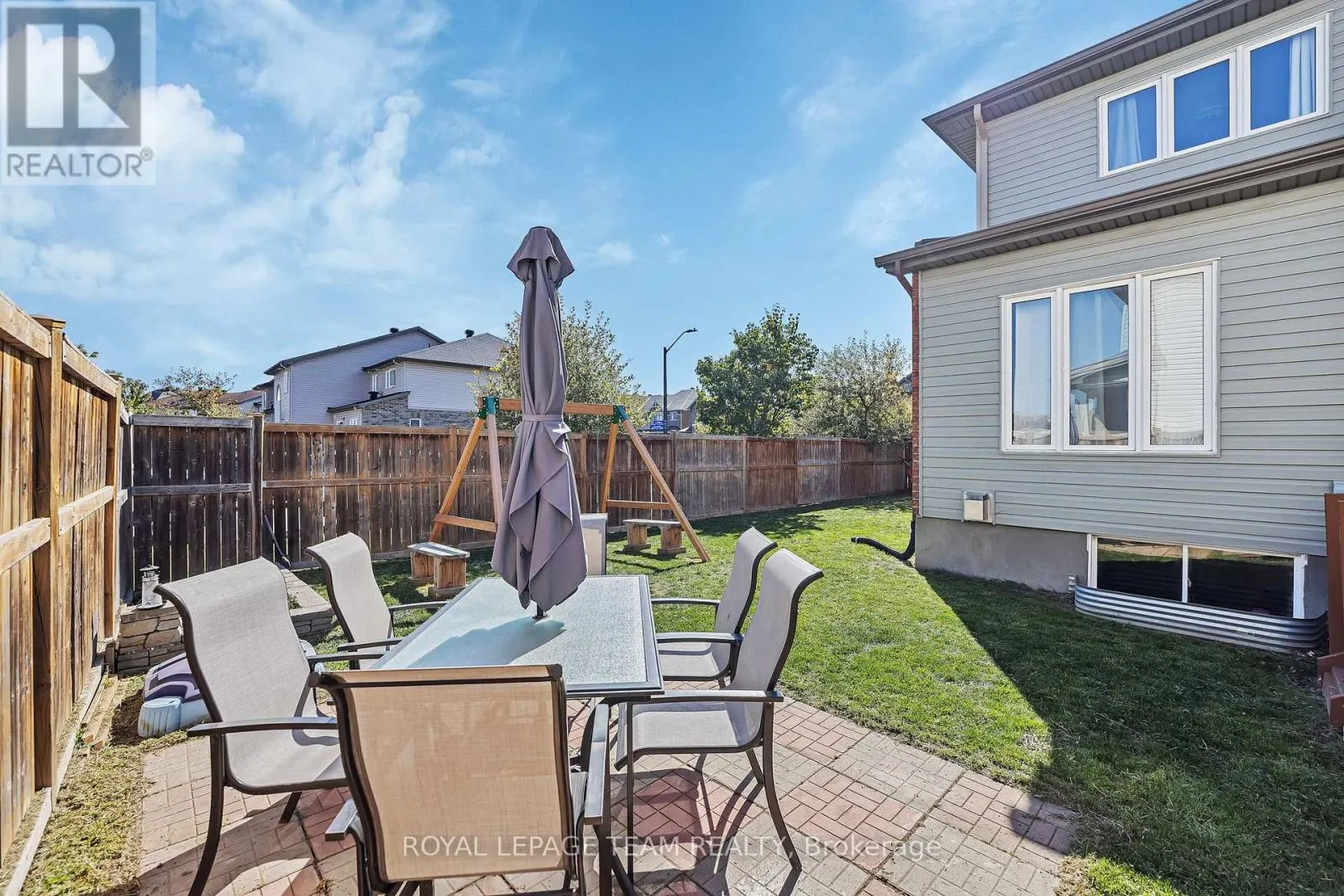 430 HARESFIELD COURT