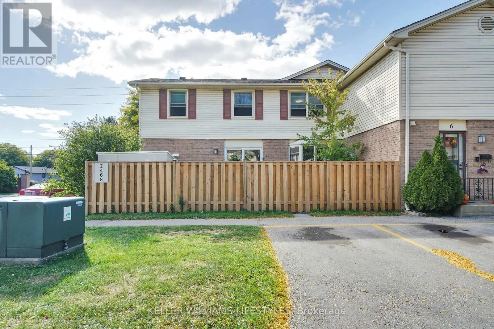 4 - 230 CLARKE ROAD, #4