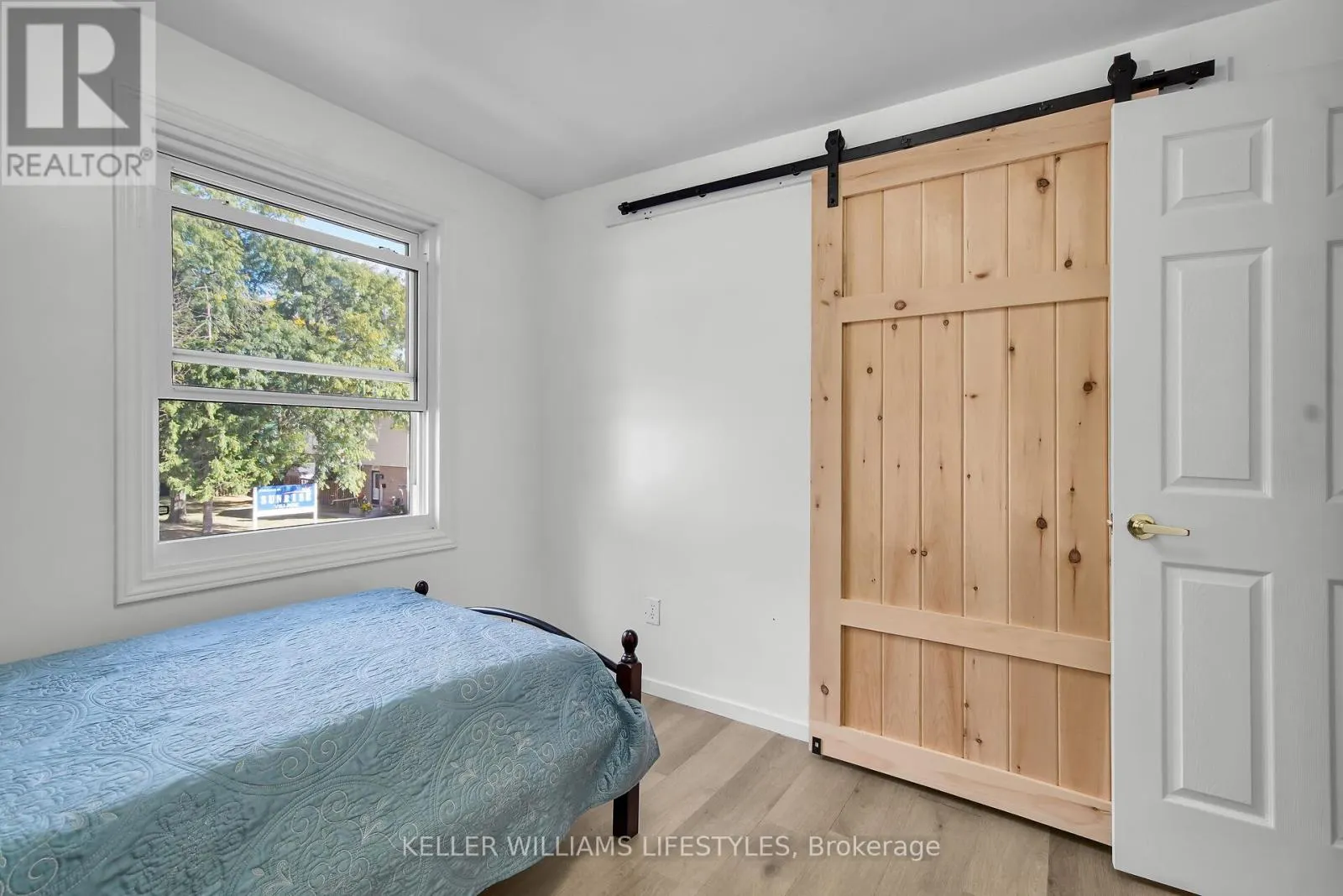 4 - 230 CLARKE ROAD, #4