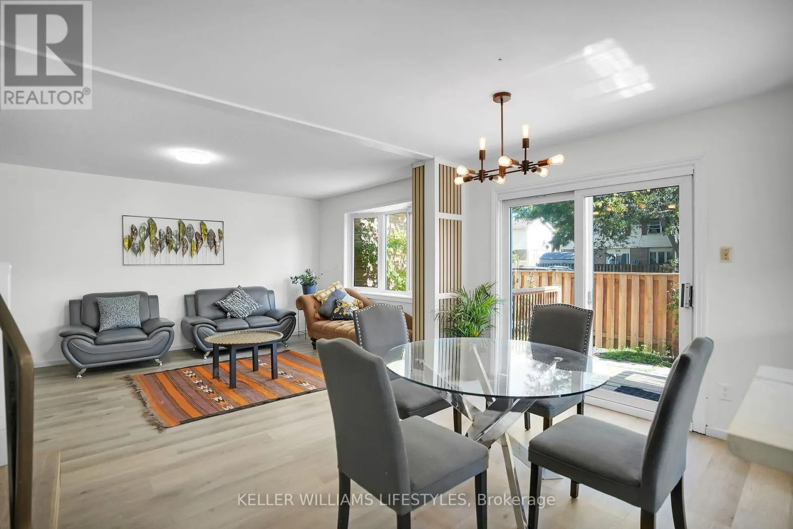 4 - 230 CLARKE ROAD, #4