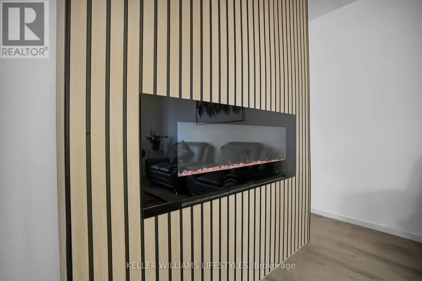 4 - 230 CLARKE ROAD, #4